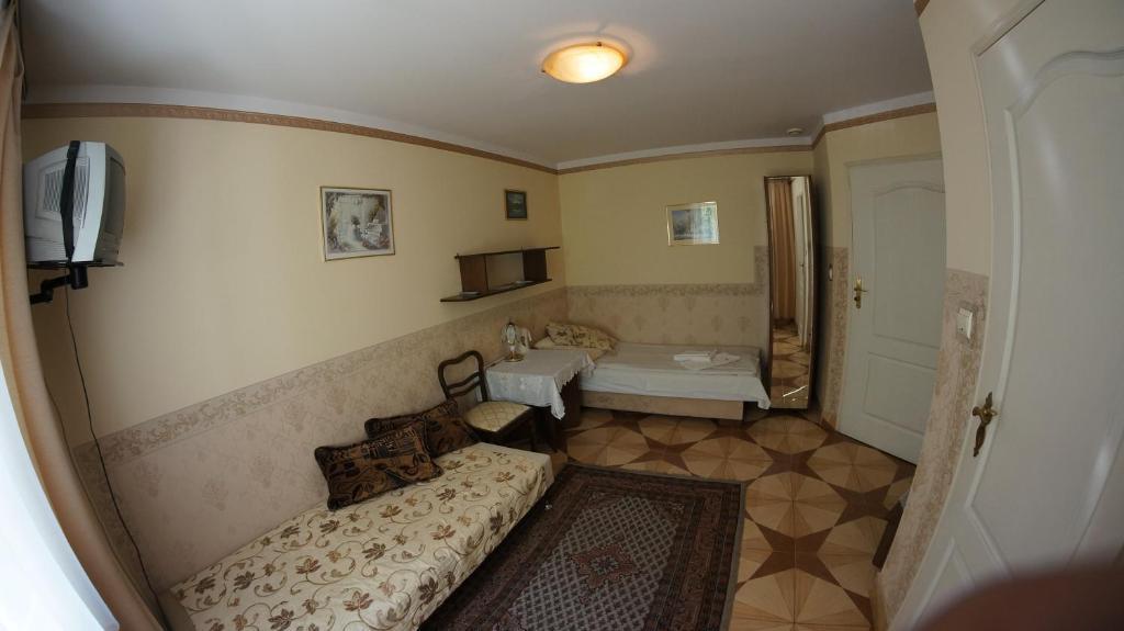 Florian Budget Rooms Kraków Exteriör bild