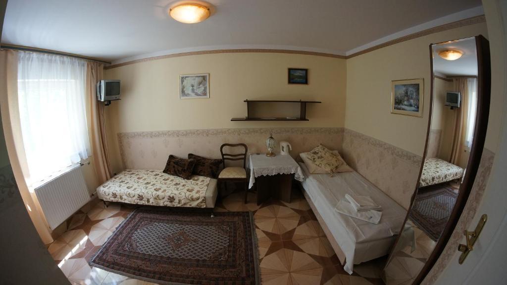 Florian Budget Rooms Kraków Exteriör bild