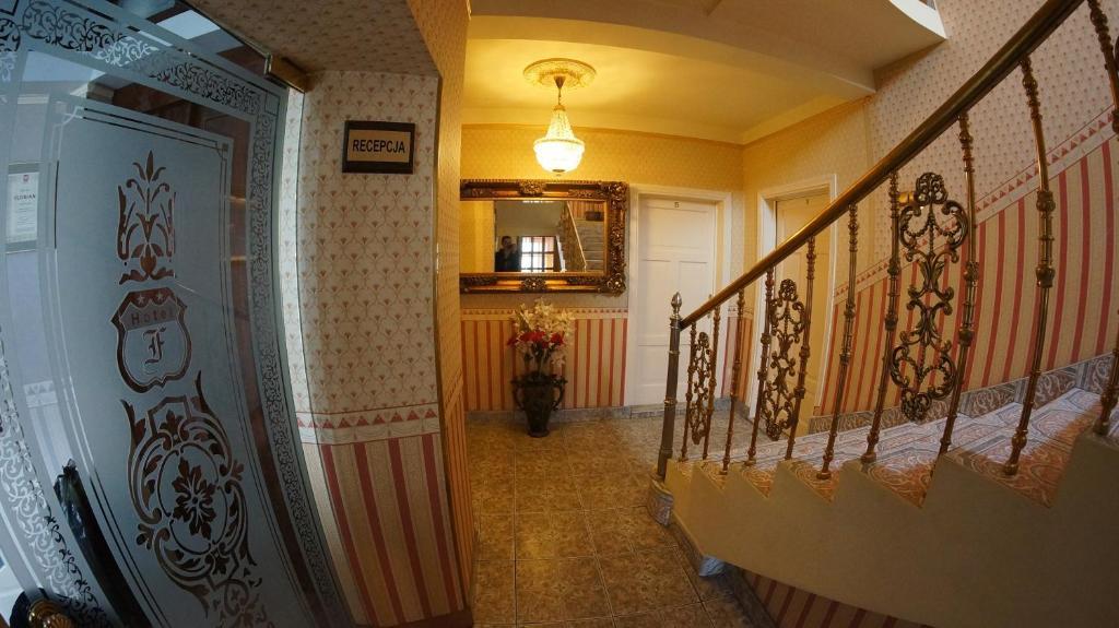 Florian Budget Rooms Kraków Exteriör bild